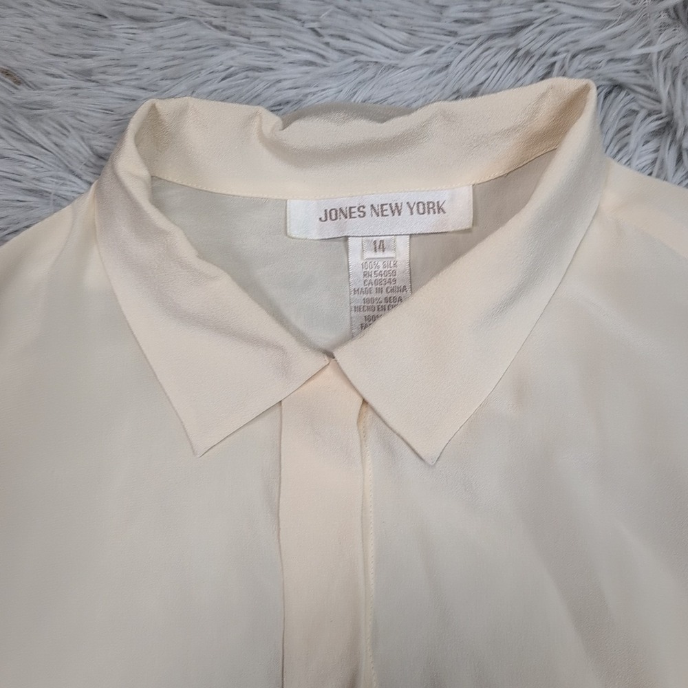 Jones New York‎ Shirt Womens 14 Silk Button Up Preppy Lightweight Comfort Sheer - Picture 8 of 11